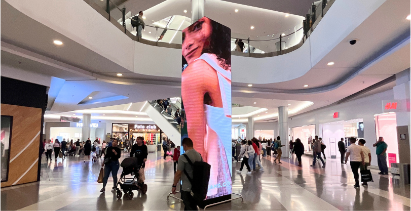 Tótem LED - Centro Comercial Plaza Central Bogotá